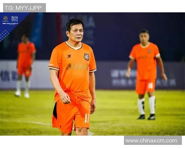 热带足球明星盘点：那些在绿茵场上闪耀的热带之星